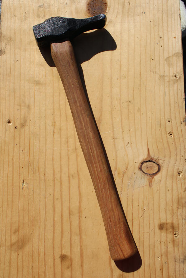 Raising hammer